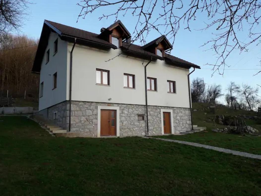 Вилла Holiday House Marija Оточац Экстерьер фото