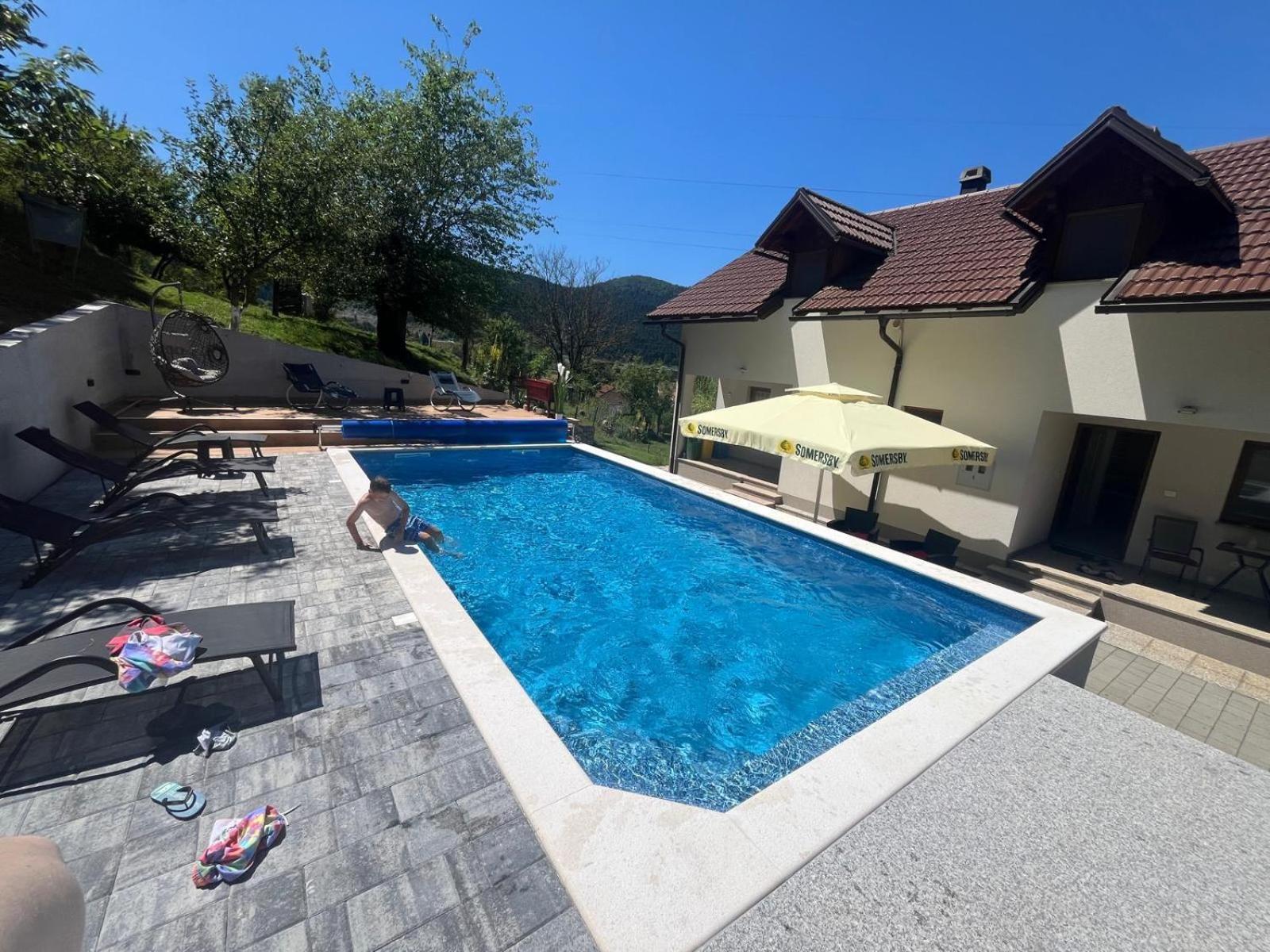 Вилла Holiday House Marija Оточац Экстерьер фото